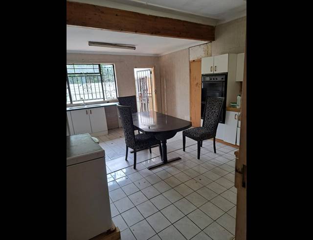 2 BEDROOM PROPERTY TO RENT IN BEZUIDENHOUT VALLEY
